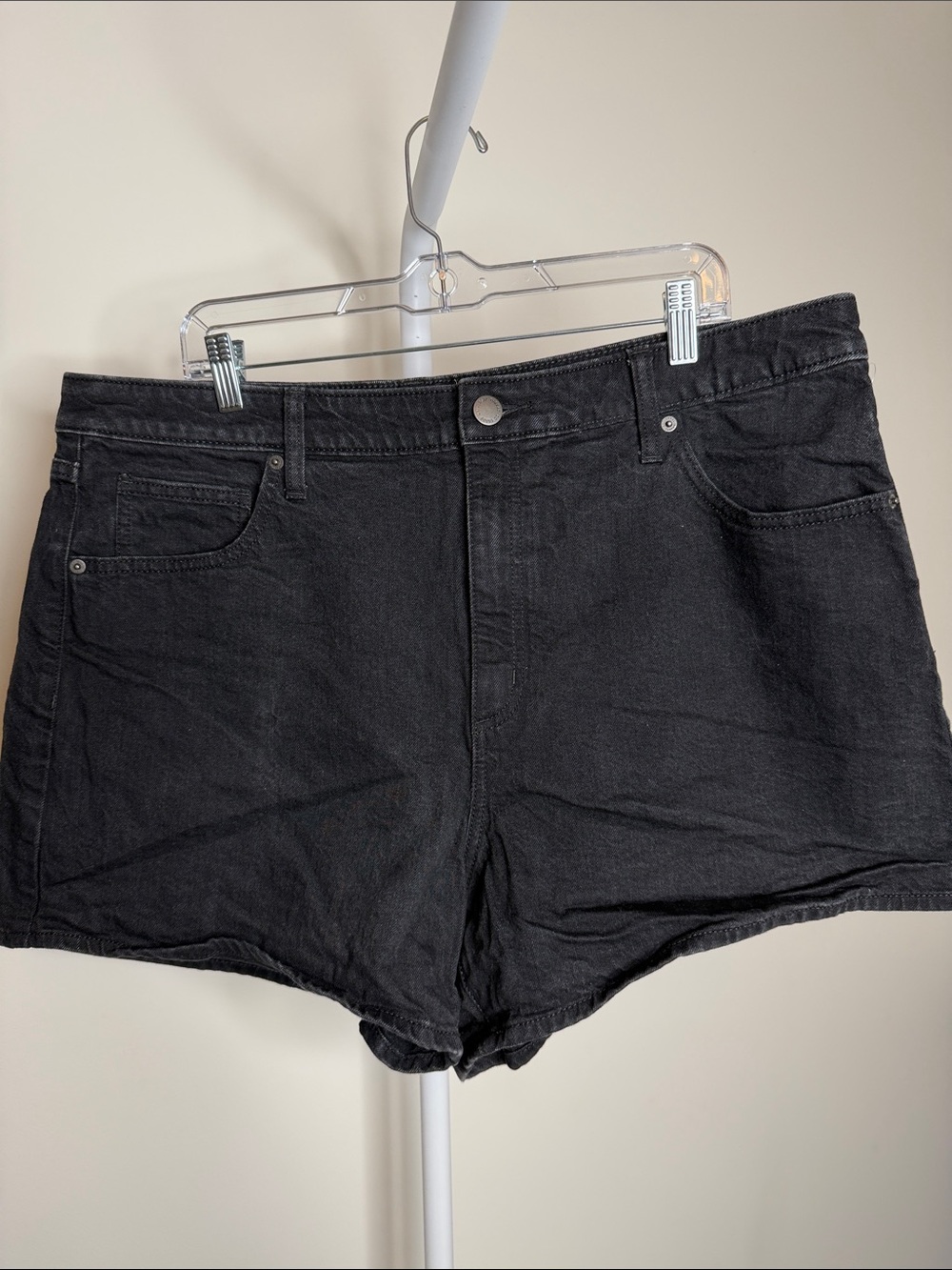 Universal Thread Black High-Rise Denim Shorts